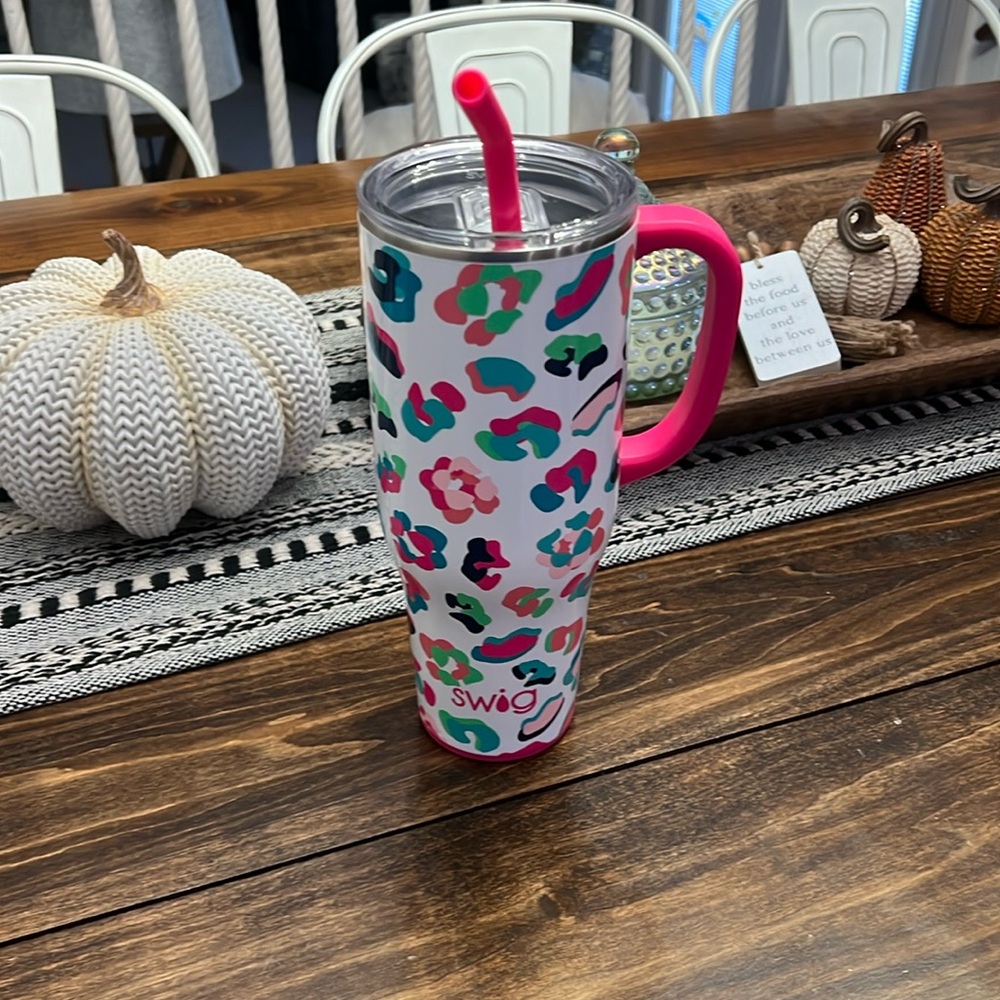 Swig Stainless Travel Tumbler with Pink Leopard Print and Handle